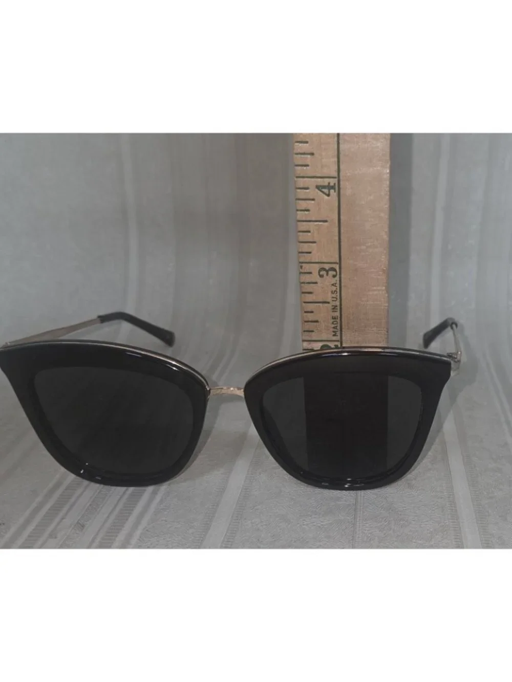 Le Specs Caliente Black Gold Women Sunglasses